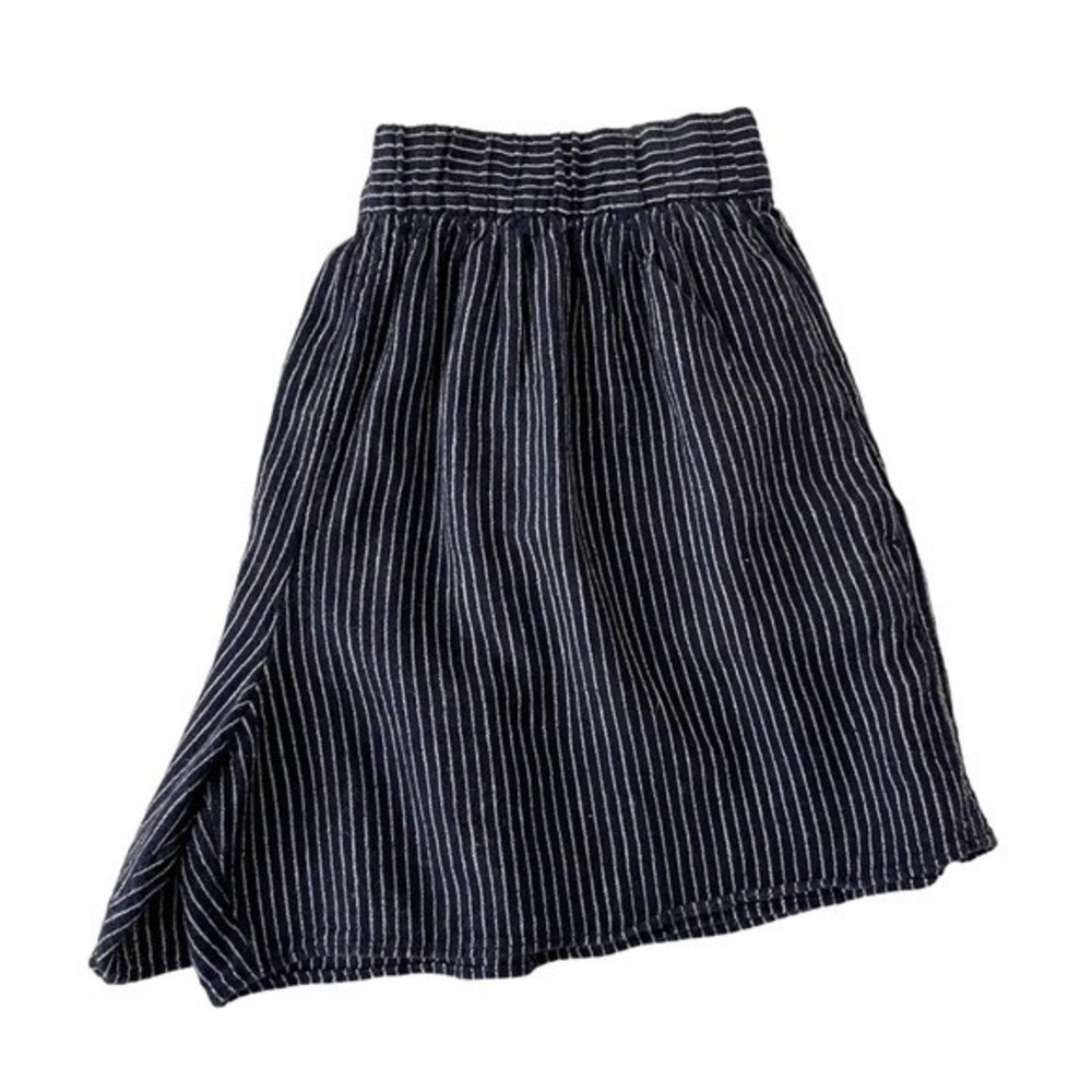 GAP Linen Navy Blue Striped Women’s Shorts in Size Small